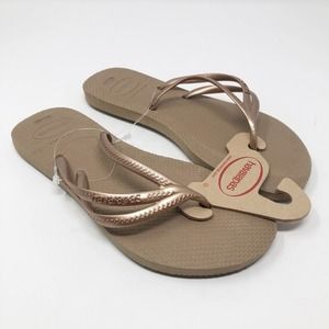 NWT Havaianas Flip Flops